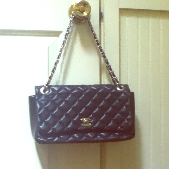 FINAL REDUCTION!! Inspired back quilted flap bag
