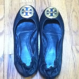 Tory burch reva flats authentic. No trades