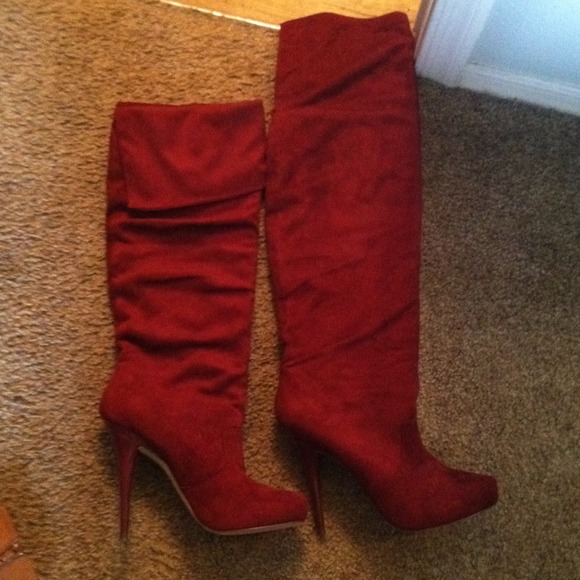 Beautiful deep burgundy suede-like boots!