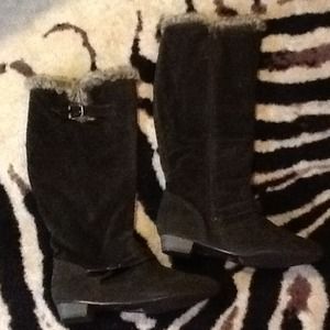 Brown boots...NEW