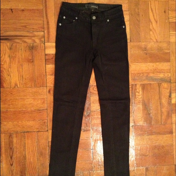 Black furst skinny denim! Sexy and classic denim!
