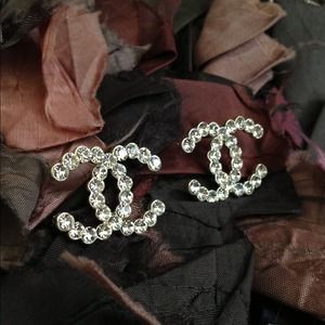 NEW CHANEL Large⭐ Swarovski crystal earrings