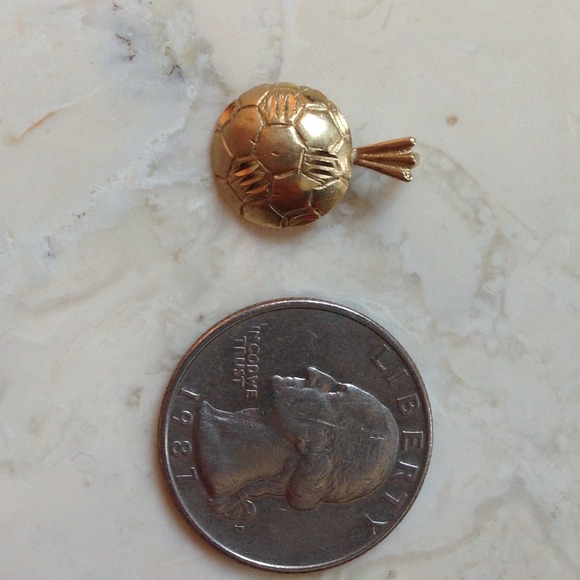 14K Diamond Cut Soccer Ball Pendant