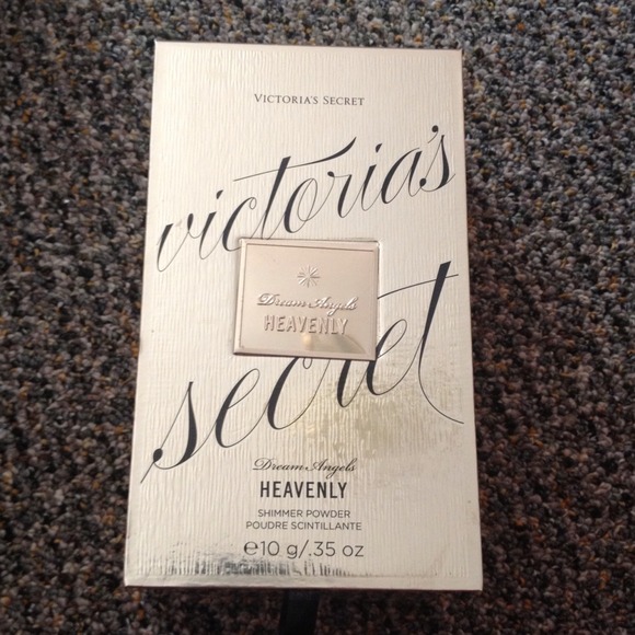 ✨✨Traded✨✨Victorias Secret Heavenly Shimmer Powder - Picture 2 of 4