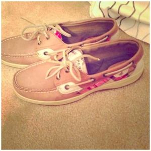 Sperry Top Sider boat shoes in pink plaid