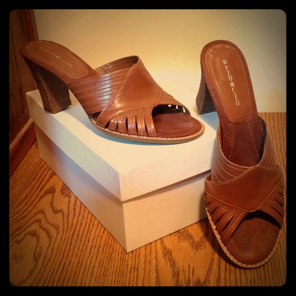 BANDOLINO leather upper size 9.