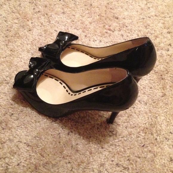 Cute bow heels parent leather - Picture 1 of 3