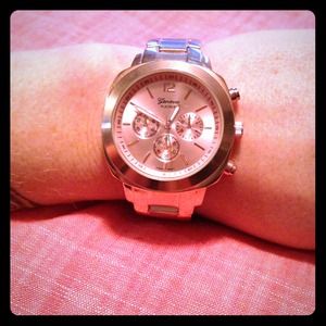 Rose gold boyfriend watch
