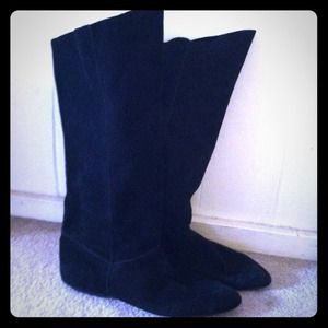 **Reserved**Black Suede Boots