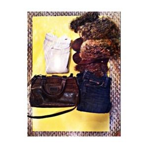 Possibly Inspired Relic Brand Quality Purse