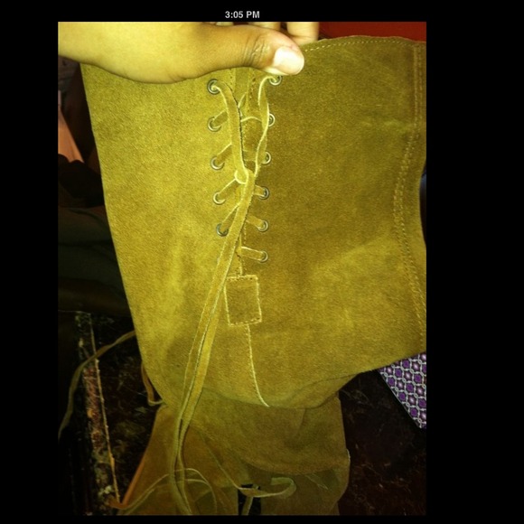 💖SOLD💖Wild Pair Tan Suede Boots sz 37 (7) - Picture 2 of 4