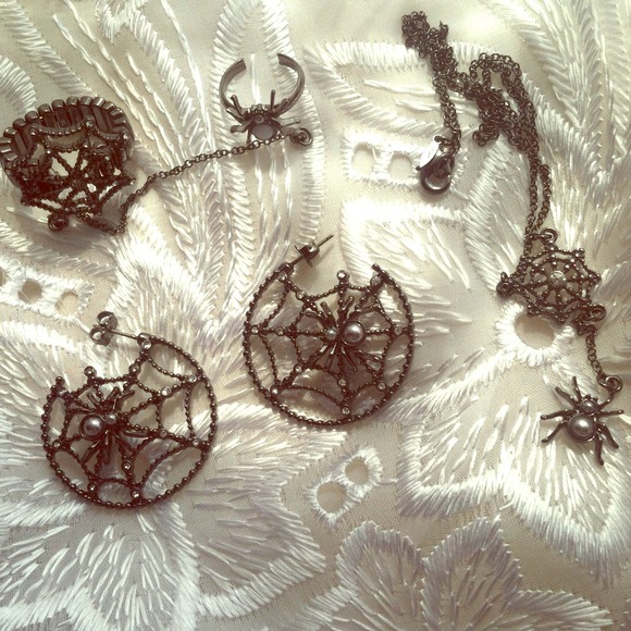 Spider rings , earrings , and necklace bundle !!