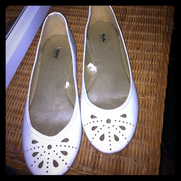 White flats