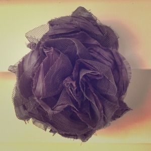 Grey Flower Clip/Pin!