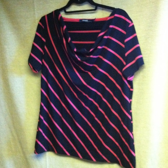 528. Eloquii Cowl Neck Striped Tee
