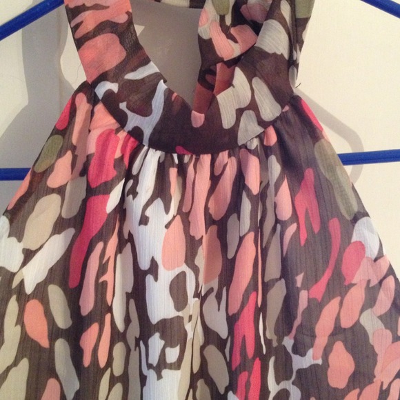 Halter top short dress - Picture 2 of 3