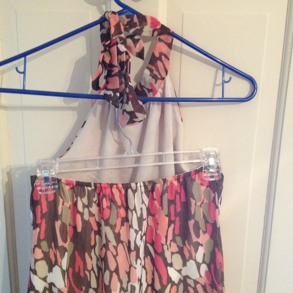 Halter top short dress - Picture 3 of 3