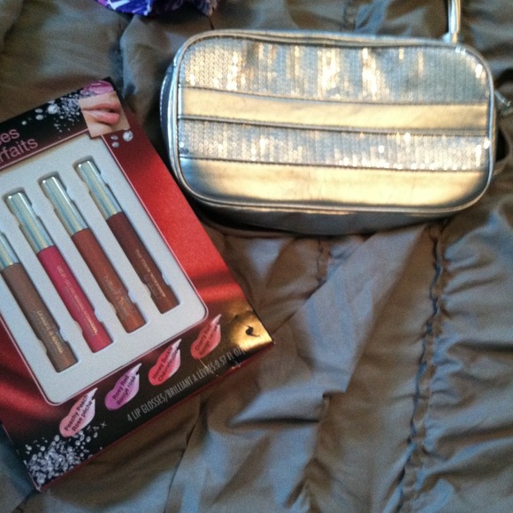 Sephora makeup bag.