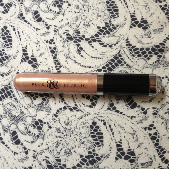 ⚡️FREE⚡️RR Luxe Lip Gloss Alpha Blonde