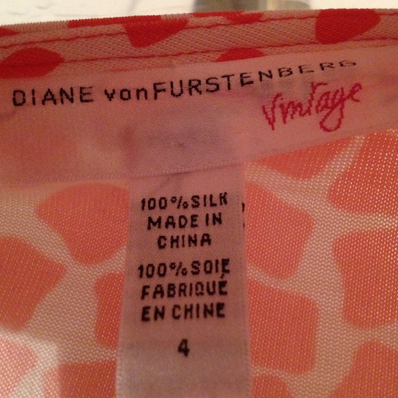 *SOLD* Vintage DVF wrap dress - Picture 3 of 3