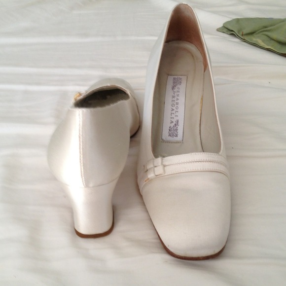 Ivory silk wedding shoes