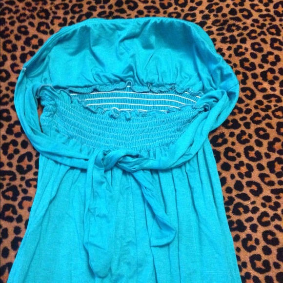⬇️REDUCED⬇️Strapless Dress ✨18$ PP Shipped! - Picture 2 of 3