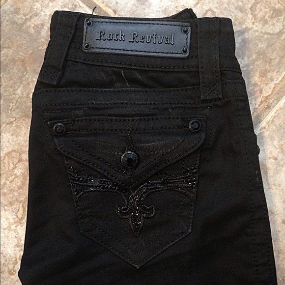 ROCK REVIVAL JEANS