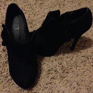 My sexis slippers👠😘