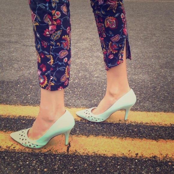 Shoes - Mint Green Cutout Pumps