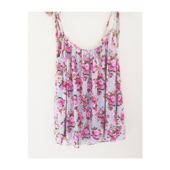 Sheer floral top 🌸🌷🌸