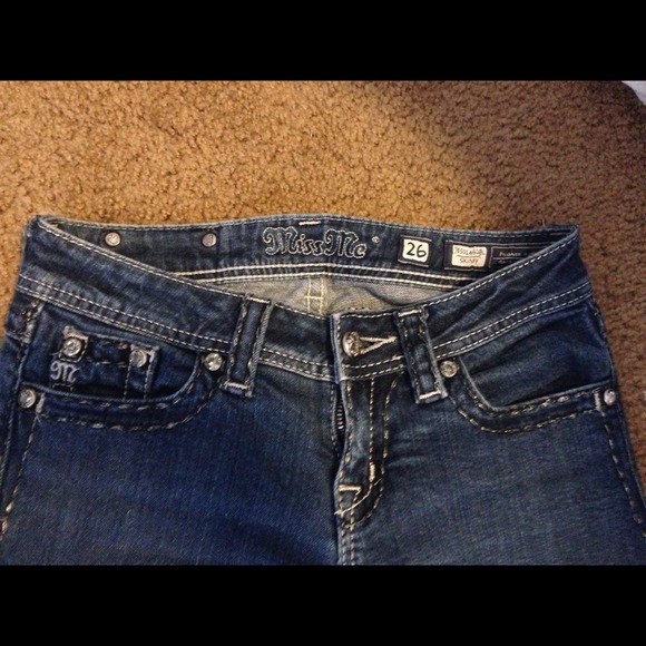 SOLD Miss Me Skinny Jeans - Picture 2 of 3