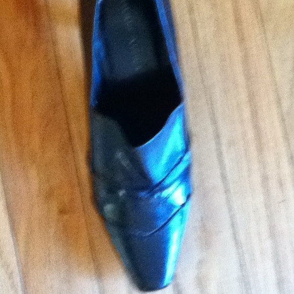 Cute black shoes - Picture 2 of 4