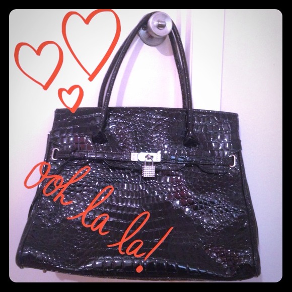 REDUCED Black Purse 💖