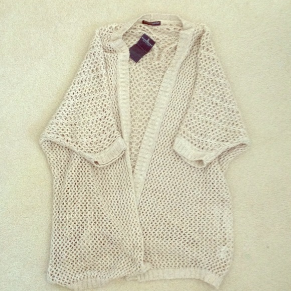 Finn knit cardigan from Brandy Melville!