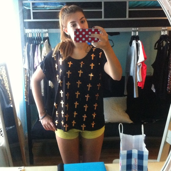 Super cute highlow tee NEVER WORN