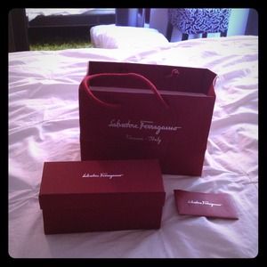 Ferragamo box