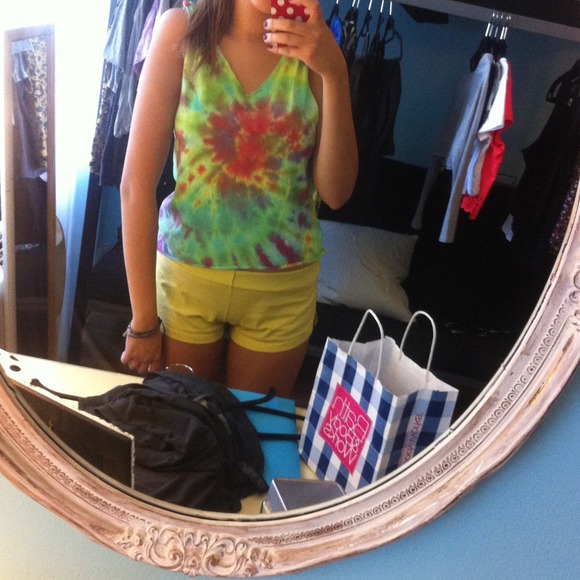 Tie dye v neck
