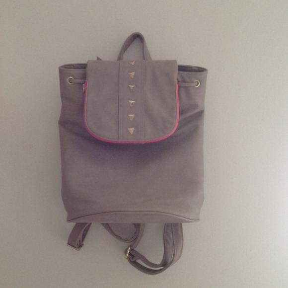 ❗️HOST PICK❗️Urban Outfitters Bag/Backpack NWT