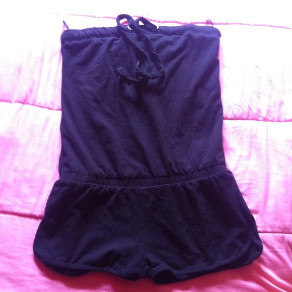 Black romper 🌴 SZ SMALL
