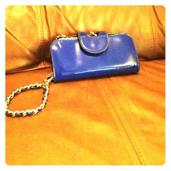 Steve Madden wristlet!