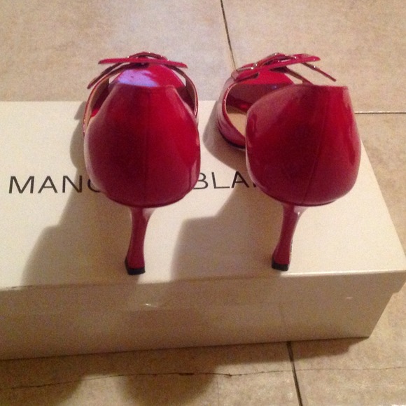 MANOLO BLAHNIK Red Patent Peep Toe Pumps Size 37.5 - Picture 3 of 4