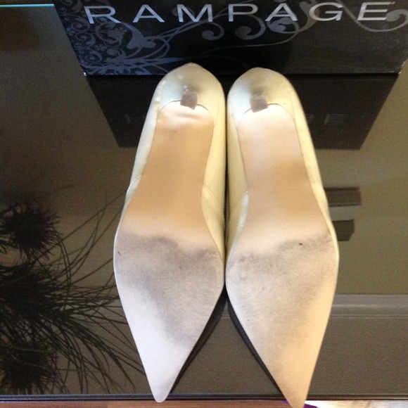 Pointy toe heels - Picture 3 of 4