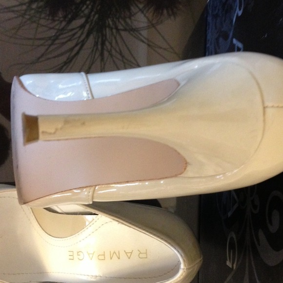 Pointy toe heels - Picture 4 of 4