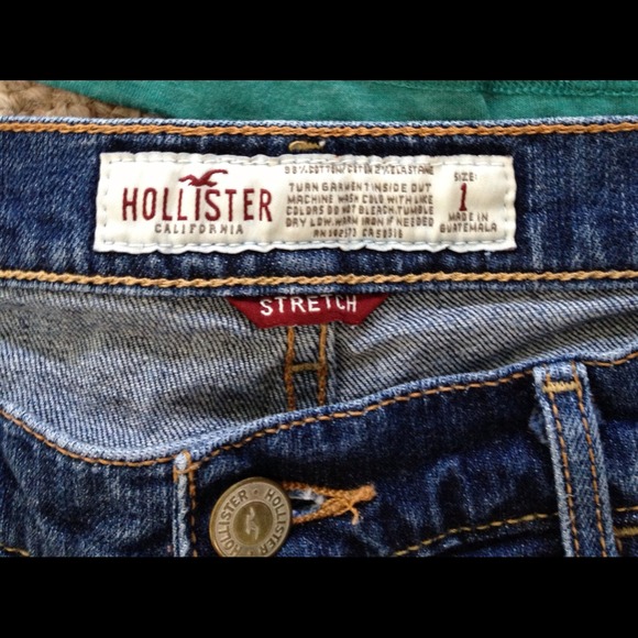 ❌❌SOLD❌❌HOLLISTER factory distressed jeans shorts. - Picture 3 of 3