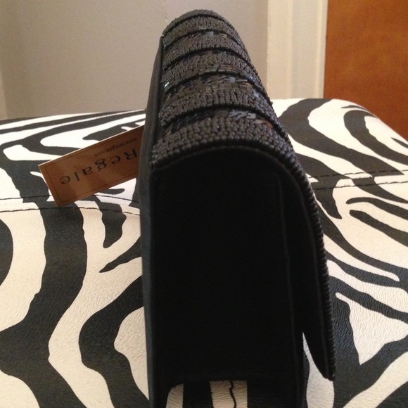 Black Satin beaded clutch - Picture 2 of 4