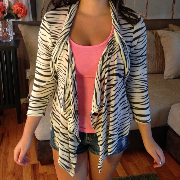 SteinMart zebra cardigan
