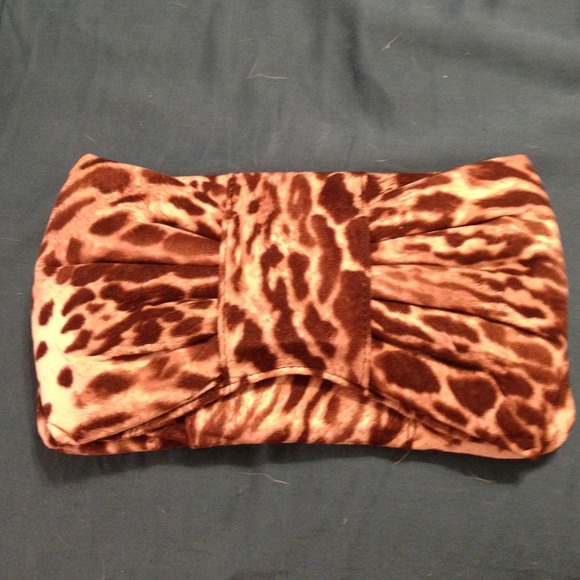 Leopard Print Bow clutch - Picture 1 of 3