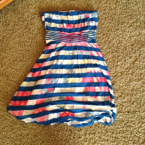 Adorable dress AND Billabong Shorts💜 RESERVED