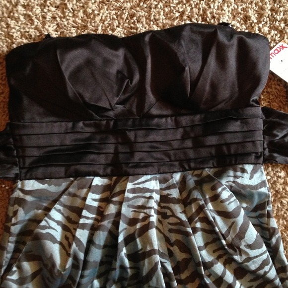 Blue and black zebra print formal dress!😍 - Picture 2 of 2