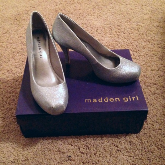 Silver Glitter Pumps